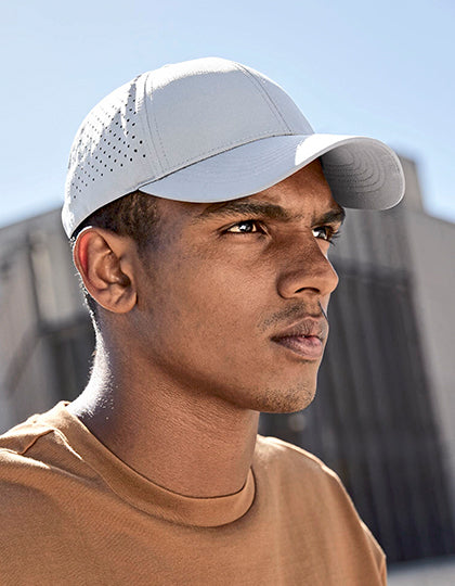 Laser Performance Trucker (CB189R)
